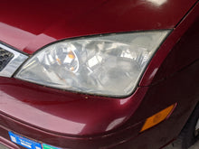 Load image into Gallery viewer, HEADLIGHT LAMP ASSEMBLY Ford Focus 2005 05 2006 06 2007 07 Left - NW261492