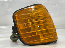 Load image into Gallery viewer, PARKLAMP Mercedes 300D 380SE 500SEL 81 - 91 Right - NW255457
