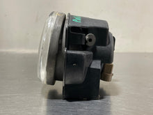 Load image into Gallery viewer, Fog Light Saab 9-2X 2005 05 2006 06 Right - NW255515
