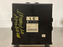 Load image into Gallery viewer, TRANSMISSION COMPUTER SUBARU FORESTER 2005 - NW37677