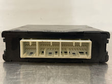 Load image into Gallery viewer, TRANSMISSION COMPUTER SUBARU FORESTER 2005 - NW37677