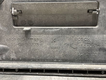 Load image into Gallery viewer, RADIATOR FAN ASSEMBLY Touareg 2004 04 2005 05 2006 06 07 08 09 10 - NW64688