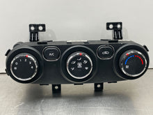 Load image into Gallery viewer, Temperature Controls Kia Forte 2017 - NW261250
