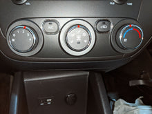 Load image into Gallery viewer, Temperature Controls Kia Forte 2017 - NW261250