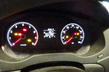 Load image into Gallery viewer, SPEEDOMETER CLUSTER Volkswagen Jetta 2014 14 - NW162174