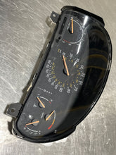 Load image into Gallery viewer, SPEEDOMETER CLUSTER Saab 9-3 2002 02 2003 03 Auto - NW161674