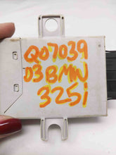 Load image into Gallery viewer, THEFT LOCKING MODULE BMW 320i 528i M3 540i 95 96 - 06 - NW233798