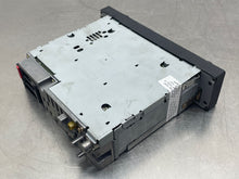 Load image into Gallery viewer, Radio Audi TT 2001 01 2002 02 2003 03 AM FM CD - NW469279