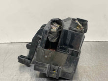 Load image into Gallery viewer, Fuse Box Ford Flex 2009 - NW64875