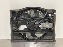Load image into Gallery viewer, RADIATOR FAN ASSEMBLY 320i 323i 330i 99 00 01 02 - 06 - NW63705