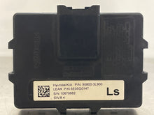 Load image into Gallery viewer, SUSPENSION CONTROL MODULE COMPUTER Azera Santa Fe Veracruz Sedona 10-14 - NW33356