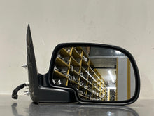 Load image into Gallery viewer, SIDE VIEW MIRROR Tahoe Yukon 2000 00 2001 01 2002 02 Right - NW51024
