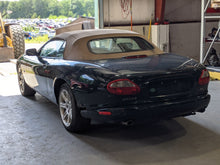 Load image into Gallery viewer, CARRIER ASSEMBLY Jaguar XK8 1998 98 1999 99 2000 00 2001 01 2002 02 - NW240867