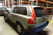 Load image into Gallery viewer, CARRIER ASSEMBLY Volvo XC90 2003 03 04 05 06 07 - NW241102