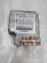 Load image into Gallery viewer, AIRBAG CONTROL MODULE COMPUTER Audi A6 06 07 08 09 10 - NW233512