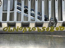 Load image into Gallery viewer, GRILL Volvo V70 2001 01 2002 02 2003 03 2004 04 - NW260976