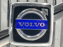 Load image into Gallery viewer, GRILL Volvo V70 2001 01 2002 02 2003 03 2004 04 - NW260976