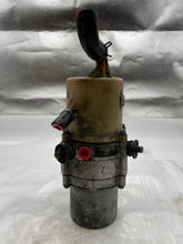 Load image into Gallery viewer, POWER STEERING PUMP Mazda 3 Mazda 5 2007 07 2008 08 - NW501074