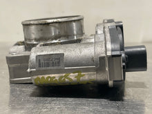 Load image into Gallery viewer, Throttle Body SAAB 9-5 2011 - NW178524