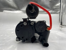 Load image into Gallery viewer, SUSPENSION AIR COMPRESSOR PUMP Vanden Pl XJ XJL XJR 2010-2014 - NW223957