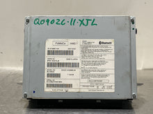 Load image into Gallery viewer, RADIO AM FM CD Jaguar Vanden Pl XJ XJL XJR 2010 10 2011 11 - NW232129