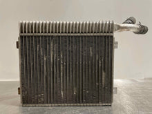 Load image into Gallery viewer, RADIATOR Vanden Pl XF XFR XJ XJL XJR 10 11 12 13 14 15 Right - NW230571