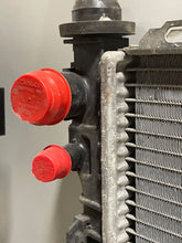 Load image into Gallery viewer, RADIATOR Ford Escape Mercury Mariner 05 06 07 08 09 - NW230533