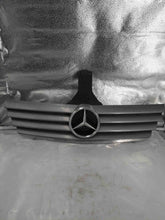 Load image into Gallery viewer, GRILLE C230 C320 2002 02 2003 03 2004 04 - NW260921