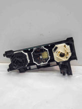 Load image into Gallery viewer, Temperature Controls Pontiac Vibe 2010 - NW261057