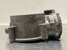 Load image into Gallery viewer, THROTTLE BODY Audi A6 RS4 A8 A6 01 02 03 04 05 06 - 09 - NW177732