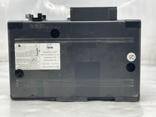 Load image into Gallery viewer, CD CHANGER C240 C320 C230 2001 01 2002 02 03 04 05 06 - NW139096
