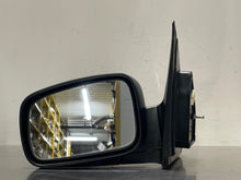 Load image into Gallery viewer, SIDE VIEW MIRROR Kia Sorento 2003 03 2004 04 05 06 Left - NW52867