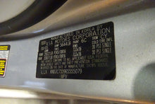 Load image into Gallery viewer, AUTOMATIC TRANSMISSION Kia Sorento 2005 05 2006 06 4X4 - NW183928