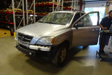 Load image into Gallery viewer, THROTTLE BODY Kia Sorento 2003 03 2004 04 2005 05 06 - NW178210