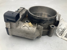 Load image into Gallery viewer, THROTTLE BODY Audi A6 RS4 A8 A6 01 02 03 04 05 06 - 09 - NW246336