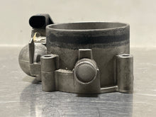 Load image into Gallery viewer, THROTTLE BODY Audi A6 RS4 A8 A6 01 02 03 04 05 06 - 09 - NW246336