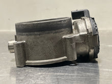 Load image into Gallery viewer, THROTTLE BODY Audi A6 RS4 A8 A6 01 02 03 04 05 06 - 09 - NW246336