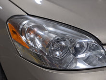 Load image into Gallery viewer, HEADLIGHT LAMP ASSEMBLY Lucerne 2006 06 2007 07 2008 08 Right - NW261458