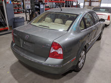 Load image into Gallery viewer, CARRIER ASSEMBLY AUDI A6 PASSAT 98 99 00 - 05 4 MOTION - NW241080