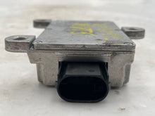Load image into Gallery viewer, STABILITY CONTROL MODULE COMPUTER Lucerne DTS Malibu G6 Aura 06-11 - NW232872