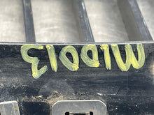 Load image into Gallery viewer, GRILLE BMW 325ci 325i 328i 330ci 330i 330xi 335i 06 07 08 Left - NW98146