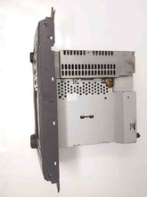 Load image into Gallery viewer, Radio Land Rover LR3 2005 05 2006 06 2007 07 2008 08 2009 09 Am Fm CD - NW232661