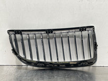 Load image into Gallery viewer, GRILLE BMW 325ci 325i 328i 330ci 330i 330xi 335i 06 07 08 Left - NW98146
