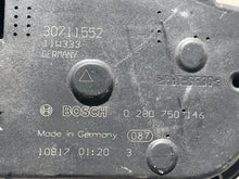 Load image into Gallery viewer, THROTTLE BODY Volvo V50 C30 C70 S40 04 05 06 07 08 - 10 - NW262575