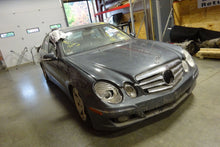 Load image into Gallery viewer, CARRIER ASSEMBLY E280 E300 E320 E350 E550 E63 07 08 09 RWD REAR - NW47012