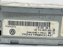 Load image into Gallery viewer, RADIO VW GOLF JETTA PASSAT 2001 01 02 03 04 05 AM FM CD - NW262050