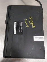 Load image into Gallery viewer, CD Changer Touareg Jetta Golf 2002 02 2003 03 2004 04 05 06 07 08 09 10 - NW262053