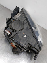Load image into Gallery viewer, HEADLIGHT LAMP ASSEMBLY Volkswagen Touareg 04 05 06 07 Right - NW261574