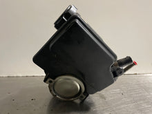 Load image into Gallery viewer, Power Steering Pump Buick Lacrosse 2007 - NW162538