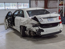 Load image into Gallery viewer, CARRIER ASSEMBLY C230 C250 C300 C350 C63 E350 E550 E63 GLK350 08-15 AWD - NW264254